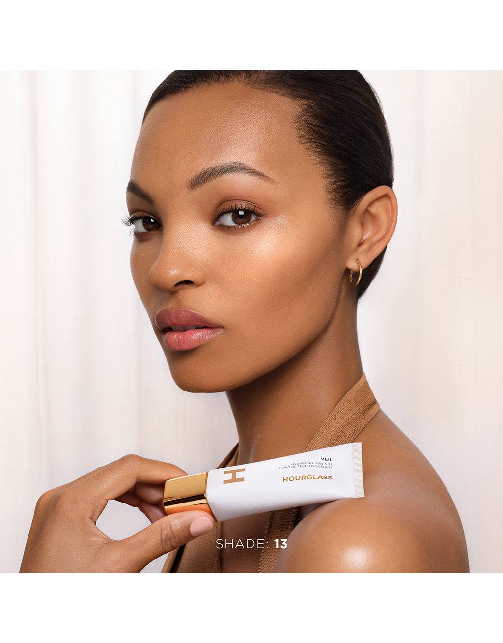 Hourglass Veil Hydrating Skin Tint - Hydrating Foundation