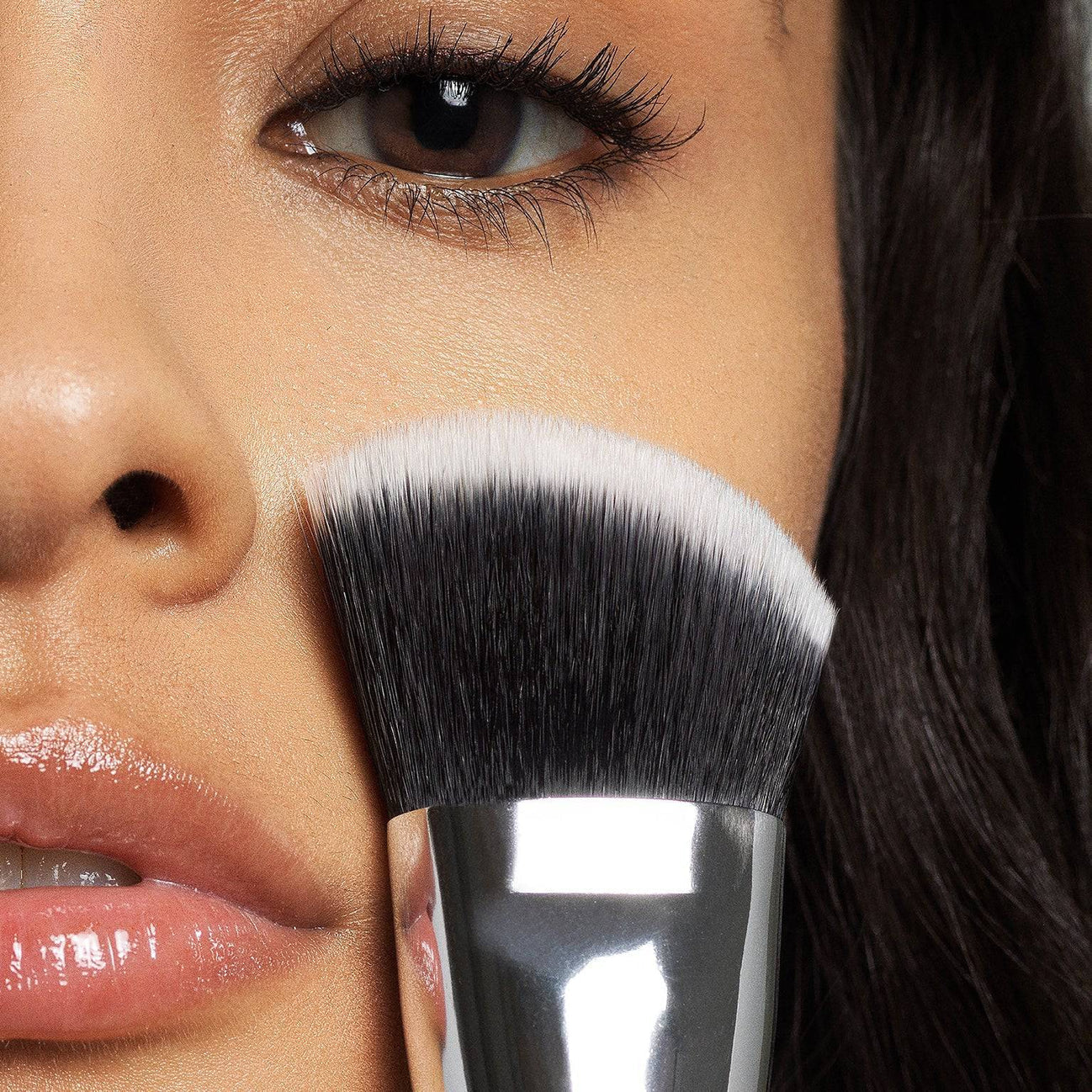 Haus Labs Foundation Brush - Foundation Brush