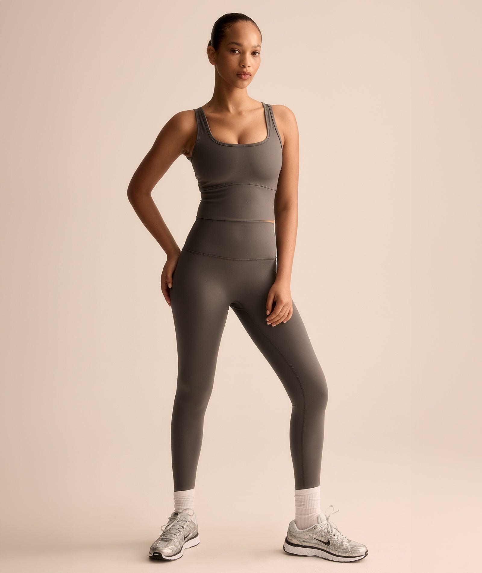 VEHLA CROPPED TANK - SMOKE - Crop Tank