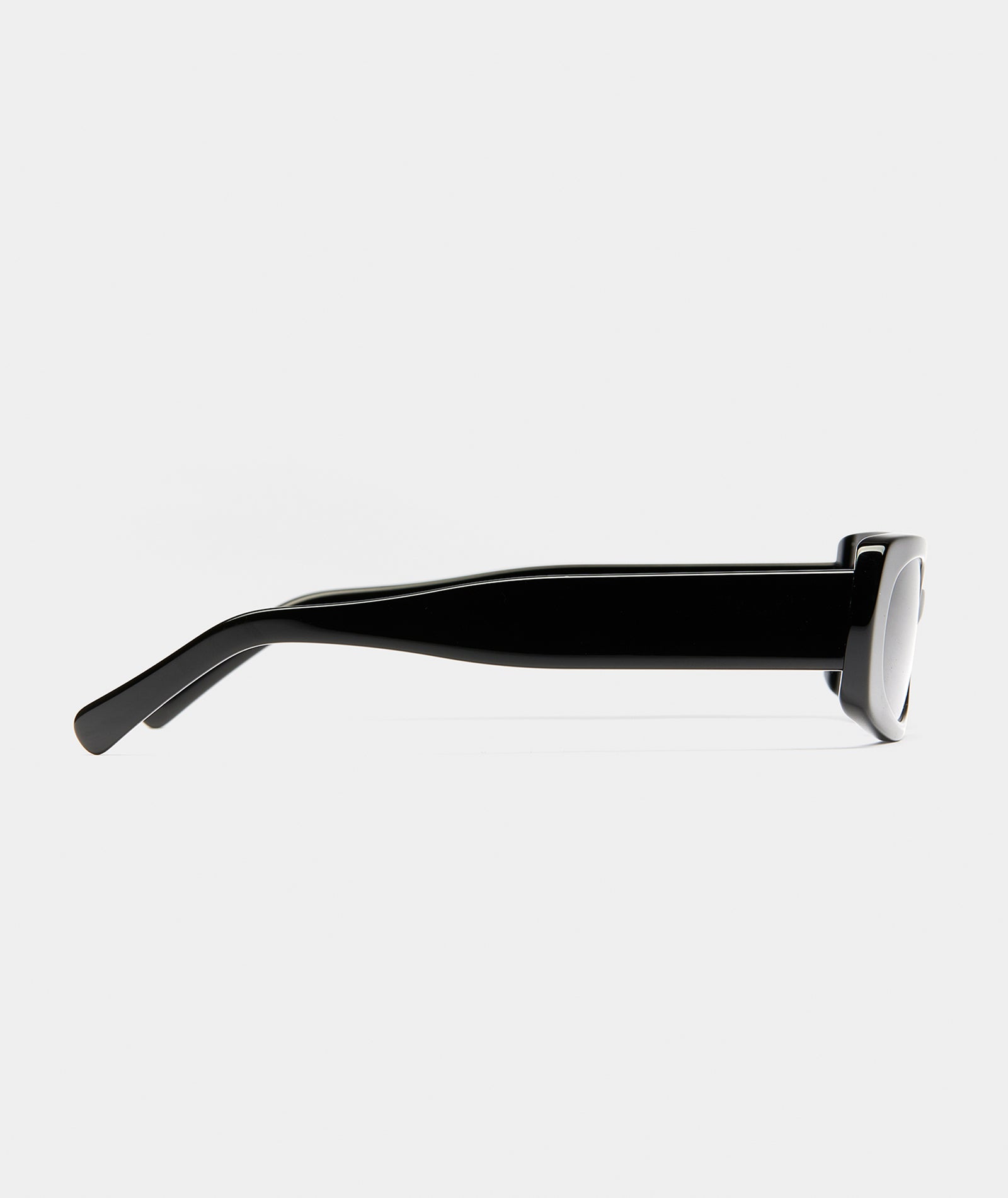 VEHLA Olsen - Black/Smoke - Sunglasses