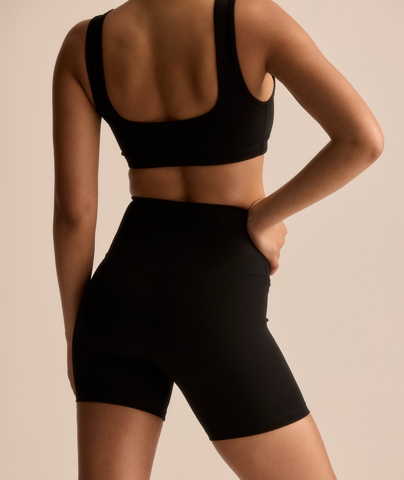 VEHLA SPORTS BRA - BLACK - Sports Bra