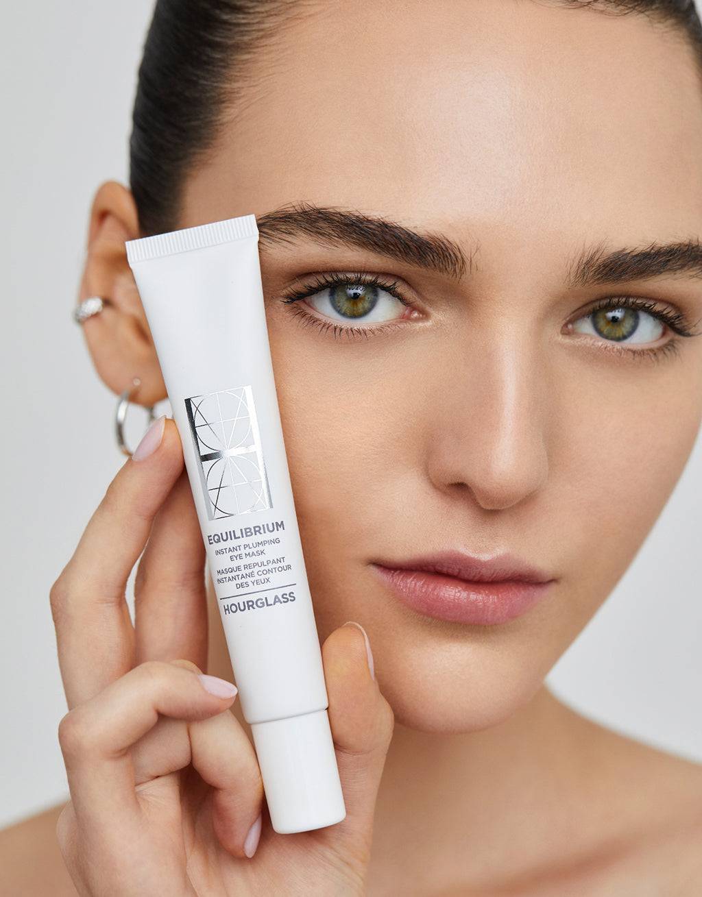 Hourglass Equilibrium Instant Plumping Eye Mask - Eye Cream