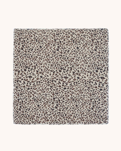 KUJTEN Grand Bandana Hachiko Leopard Avoine