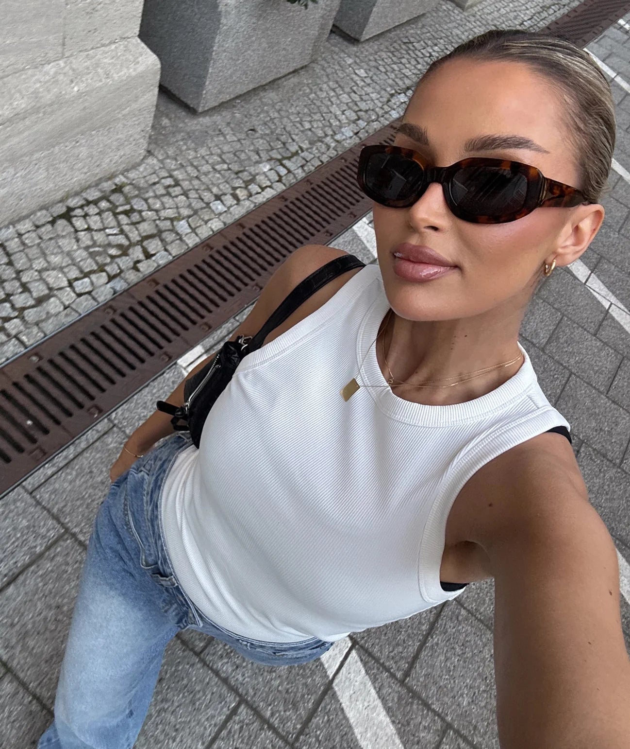 VEHLA RIBBED TANK - SNOW - Ribbed Athlete