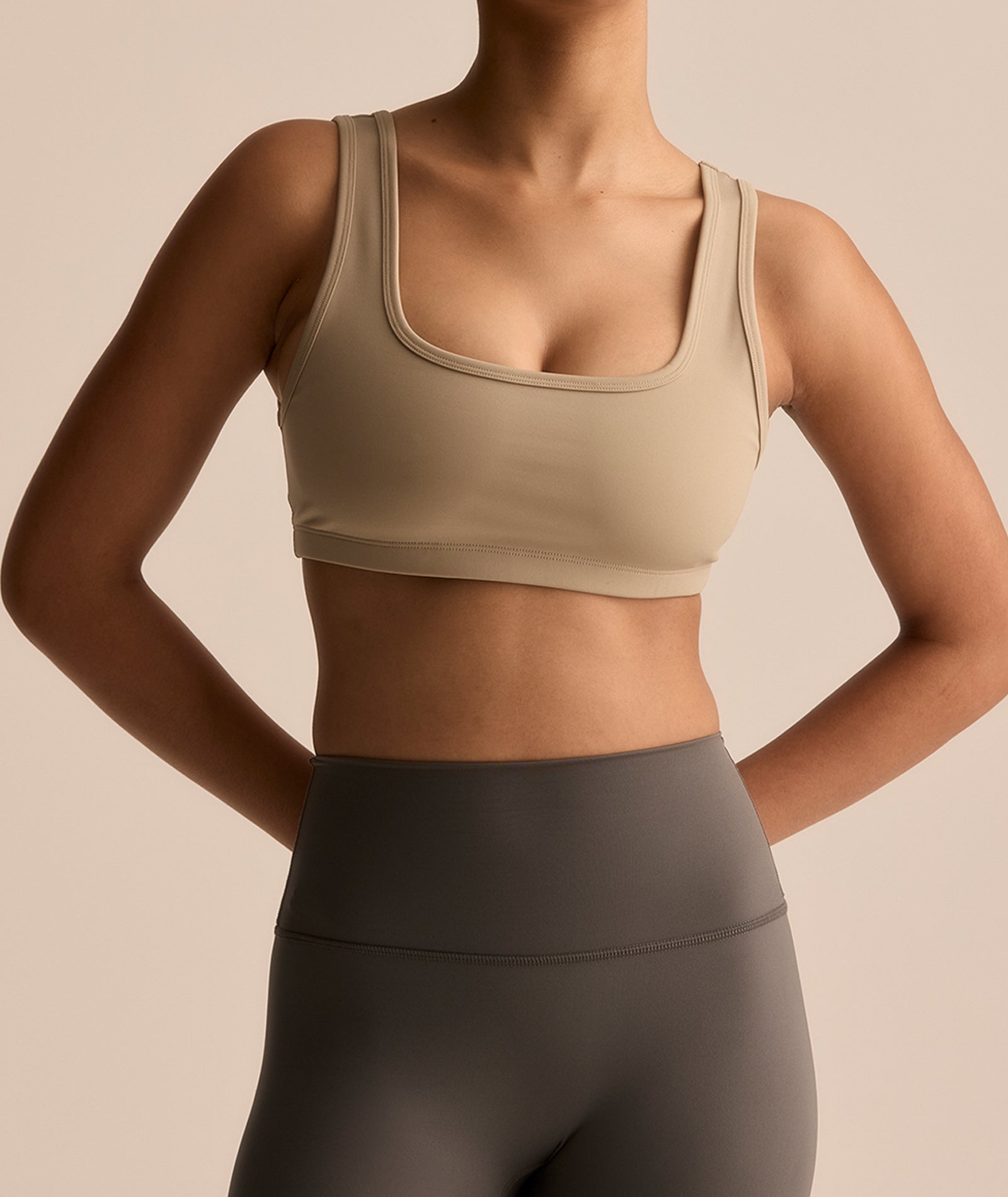 VEHLA SPORTS BRA - TAUPE - Sports Bra