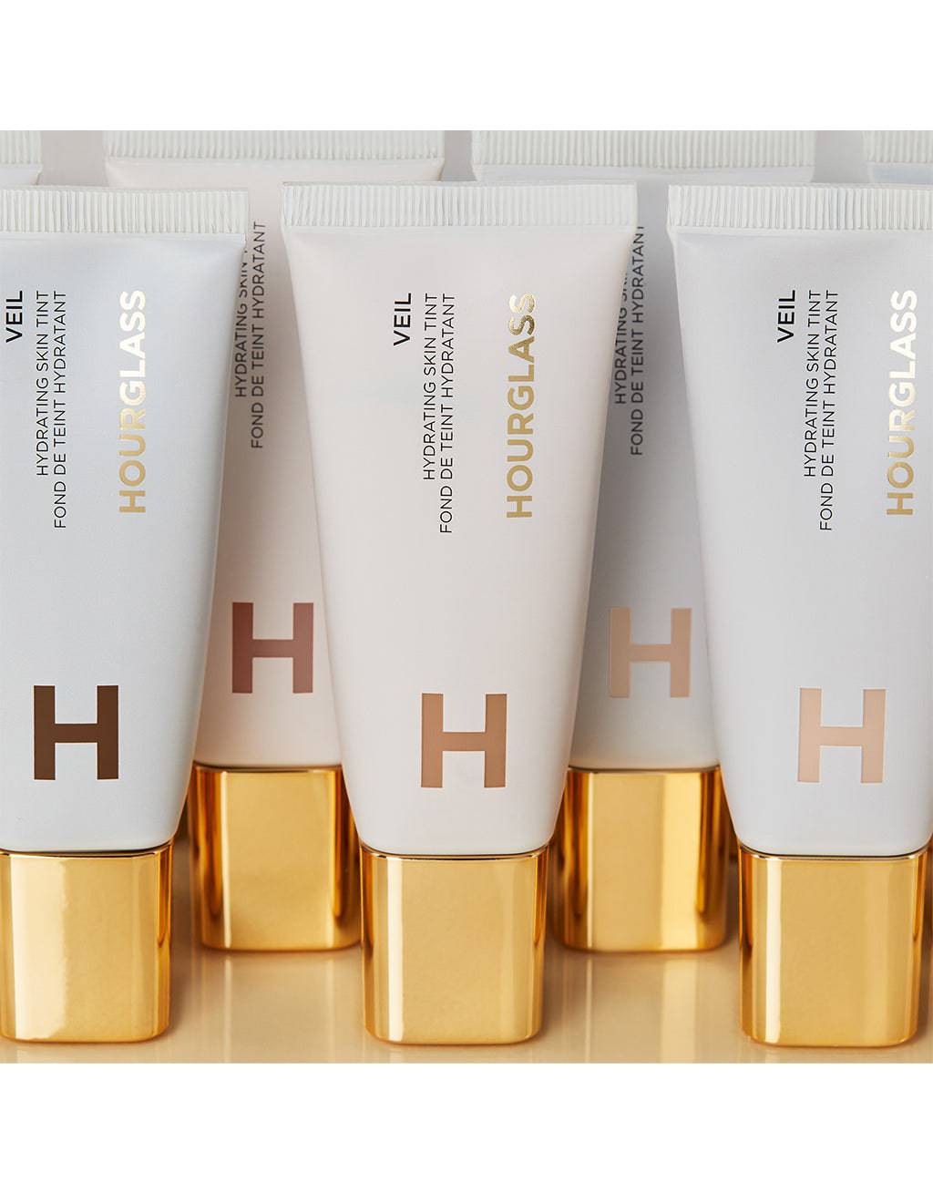 Hourglass Veil Hydrating Skin Tint - Hydrating Foundation
