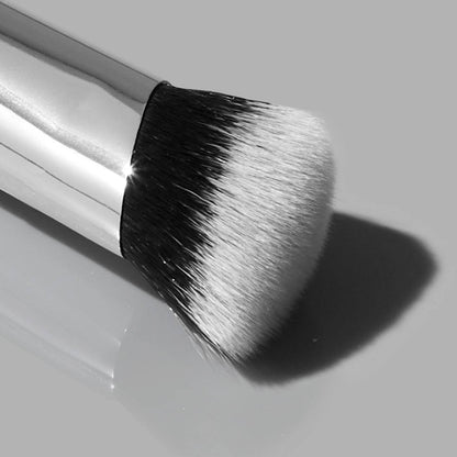 Haus Labs Triclone™ Skin Tech Concealer Brush - Concealer Brush
